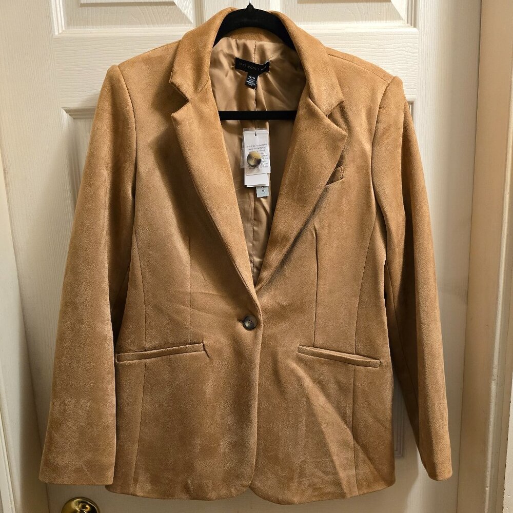 Chic Tan Blazer - Joan Vass (Size M)  NWT